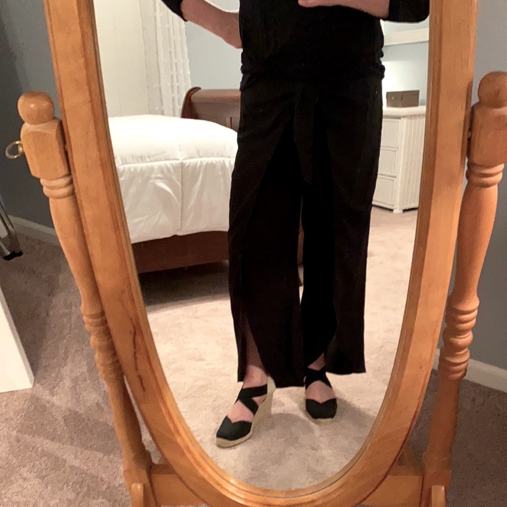 Split Leg Crop Pant